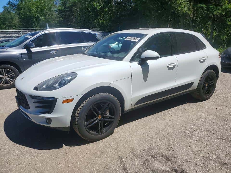 2015 PORSCHE MACAN