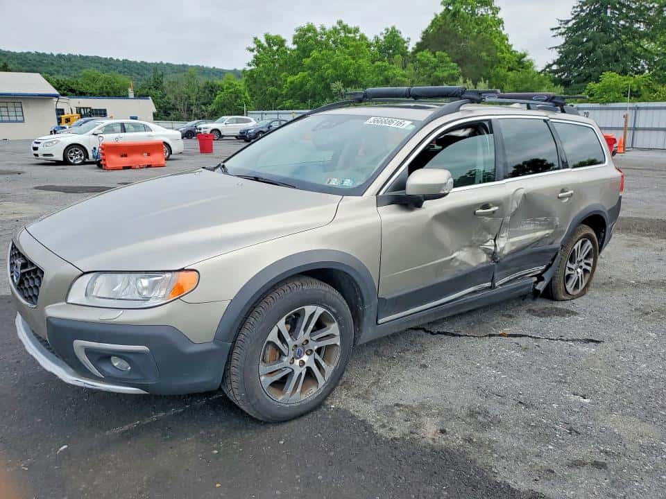 2015 VOLVO XC70