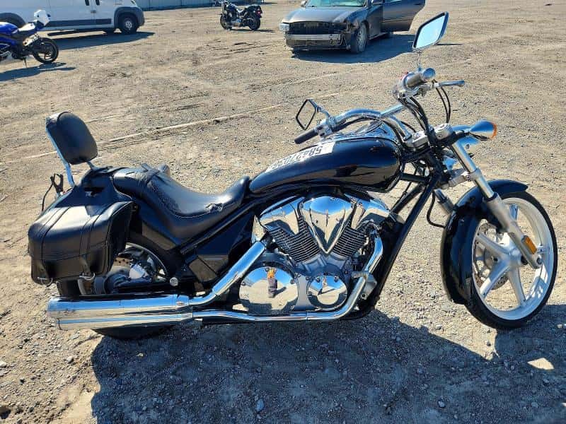 2010 HONDA VT1300