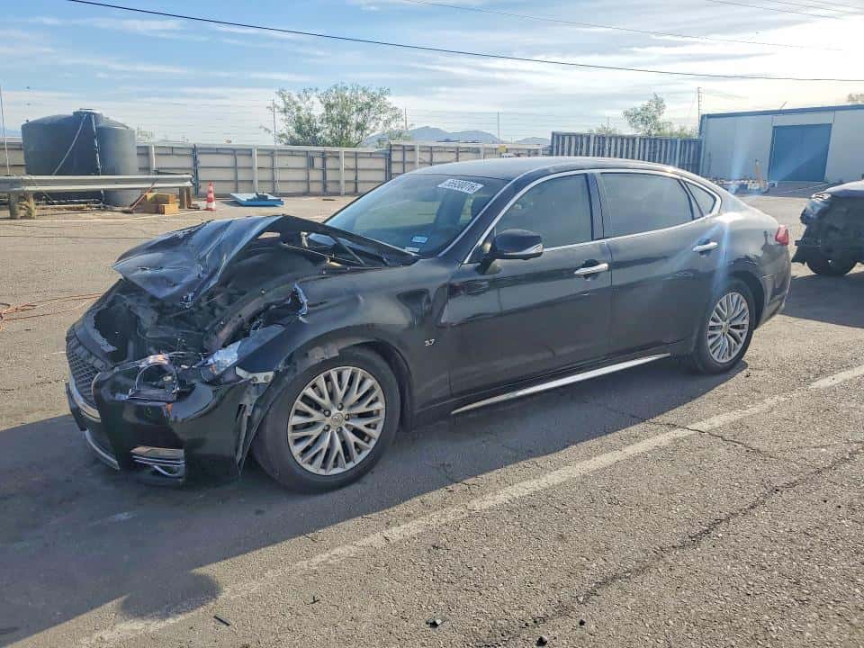 2015 INFINITI Q70