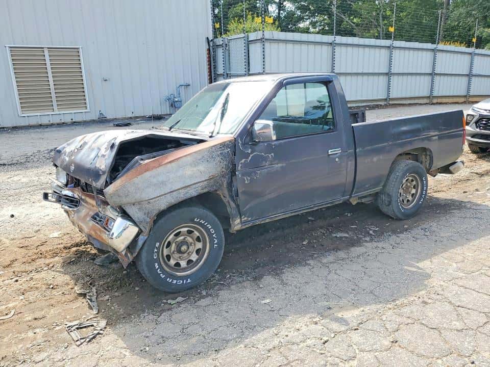 1995 NISSAN TRUCK