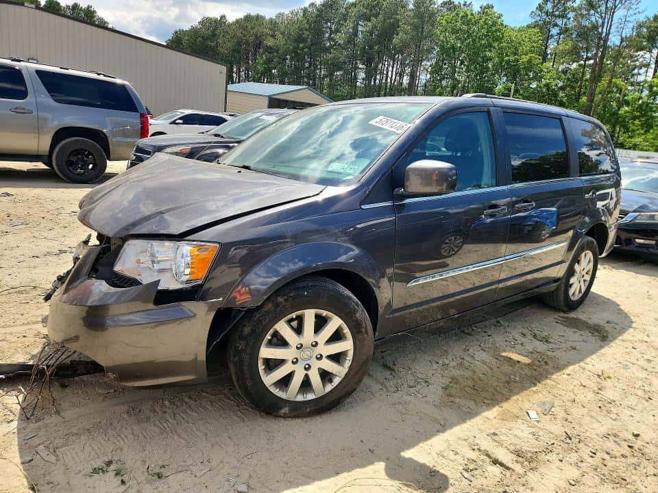 2016 CHRYSLER VOYAGER