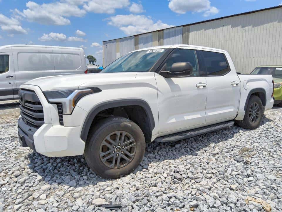2023 TOYOTA TUNDRA