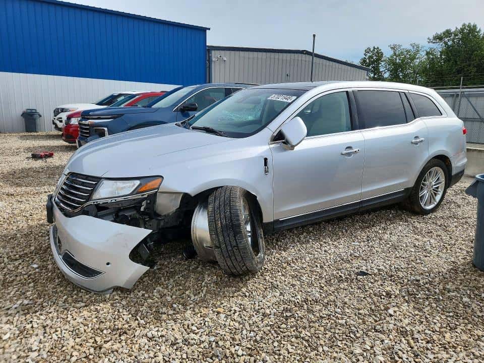 2018 LINCOLN MKT
