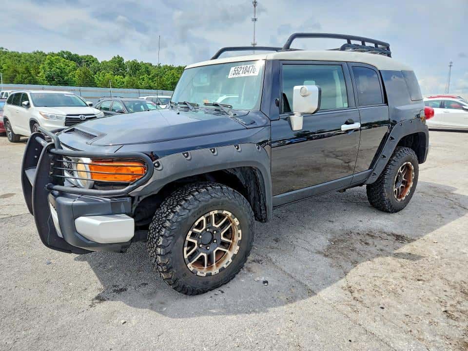 2008 TOYOTA FJ CRUISER