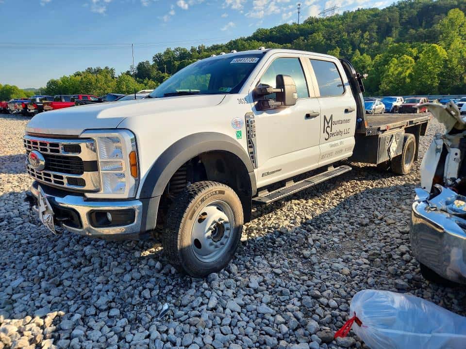 2024 FORD F550