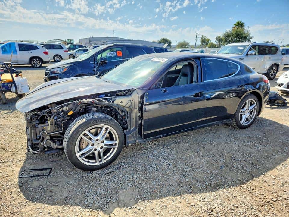 2011 PORSCHE PANAMERA