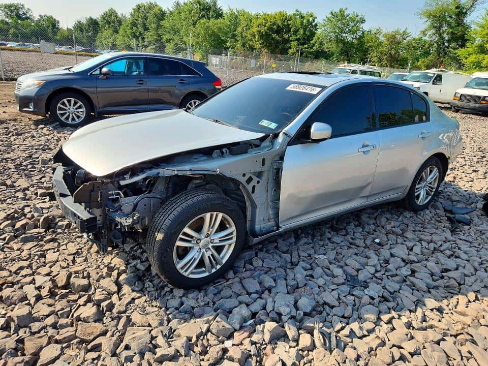 2011 INFINITI G37