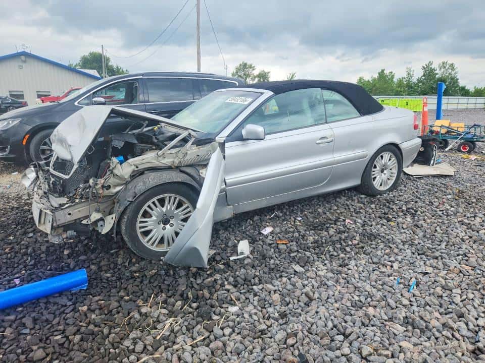 2003 VOLVO C70