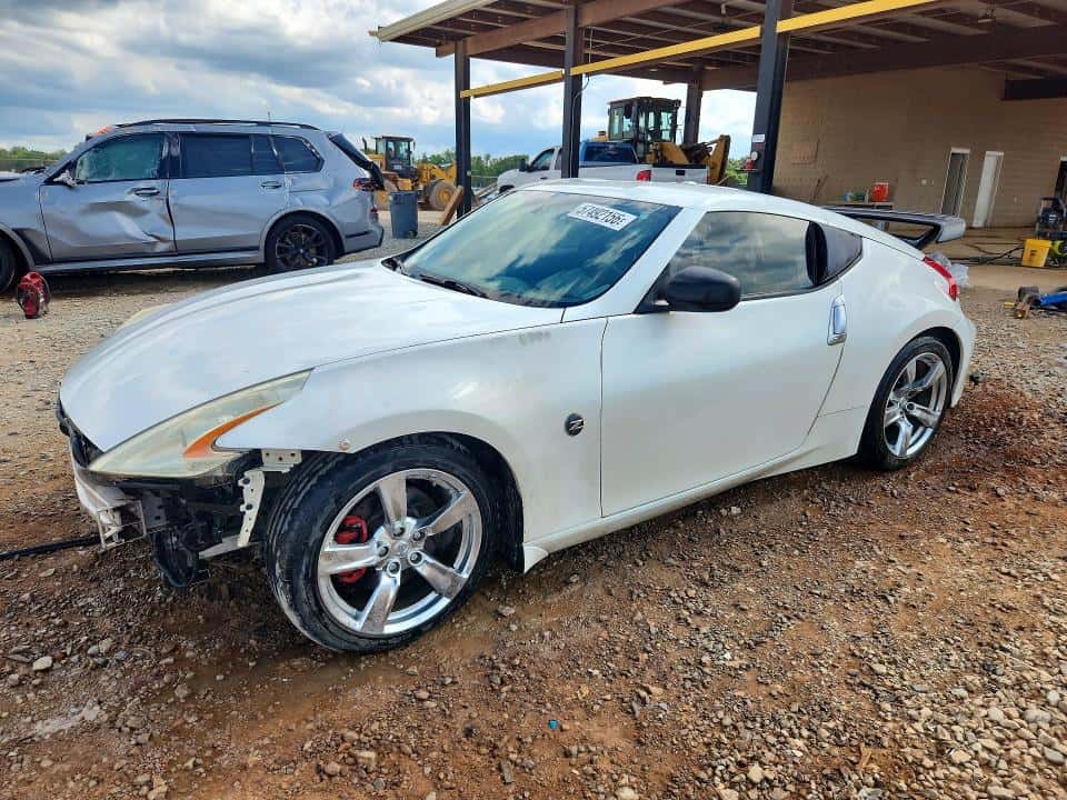 2009 NISSAN 370Z