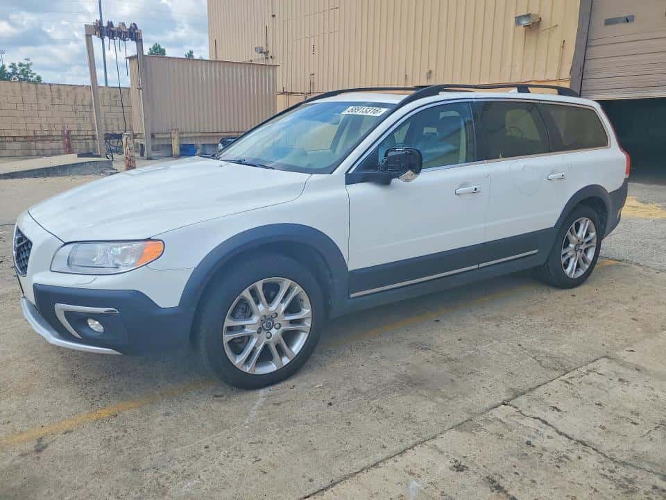 2016 VOLVO XC70