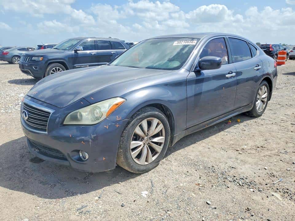 2011 INFINITI M37