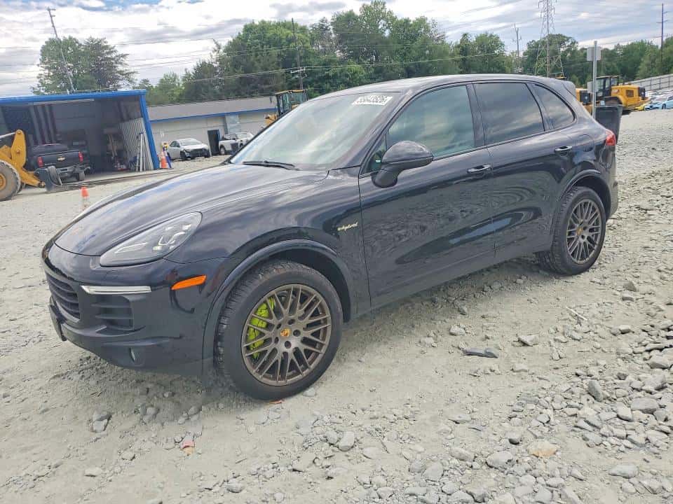 2018 PORSCHE CAYENNE
