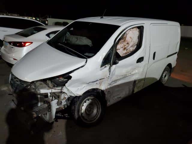 2014 NISSAN NV 200