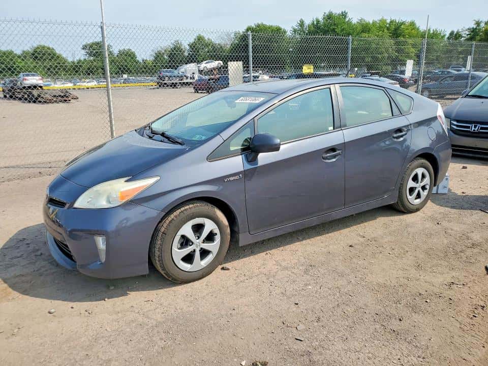 2013 TOYOTA PRIUS