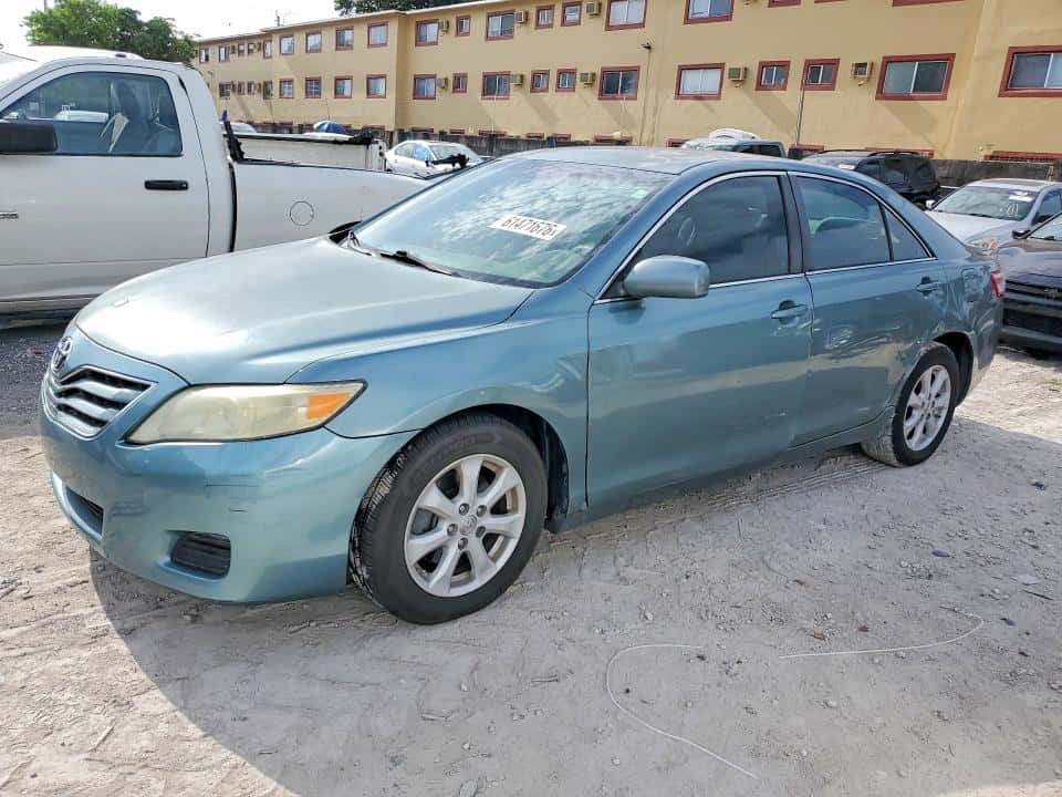 2010 TOYOTA CAMRY