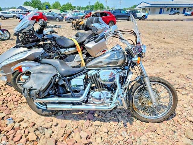 2006 HONDA VT750