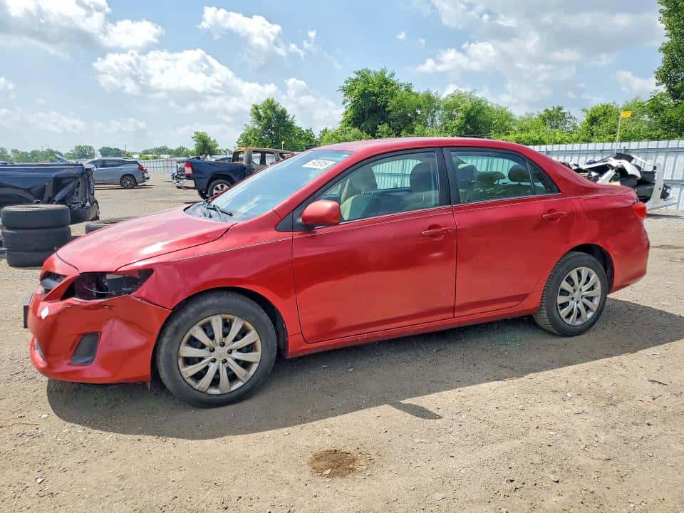 2013 TOYOTA COROLLA