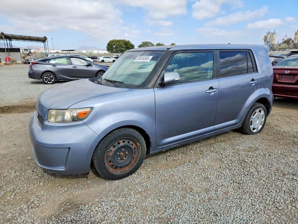 2010 TOYOTA SCION