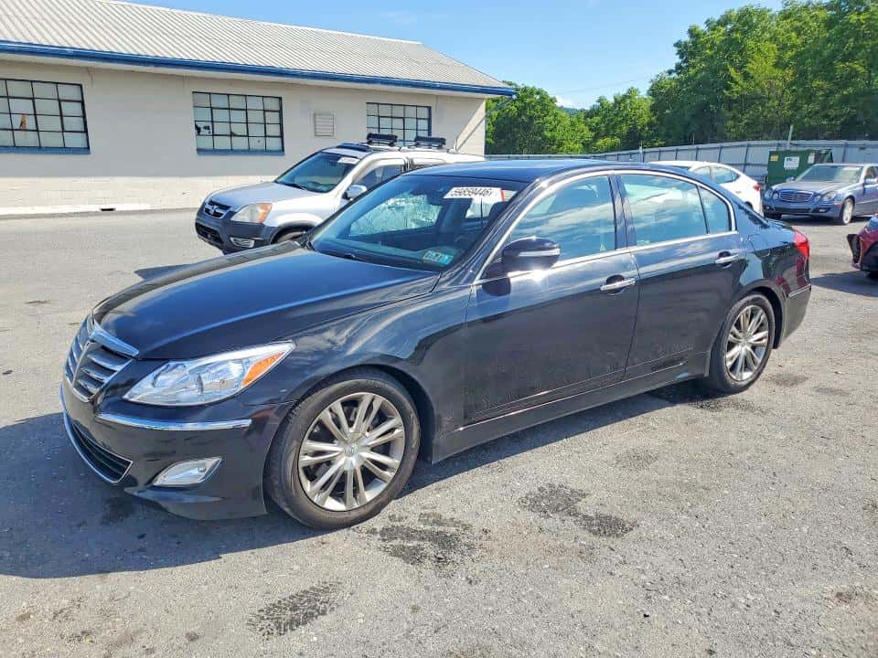 2013 HYUNDAI GENESIS