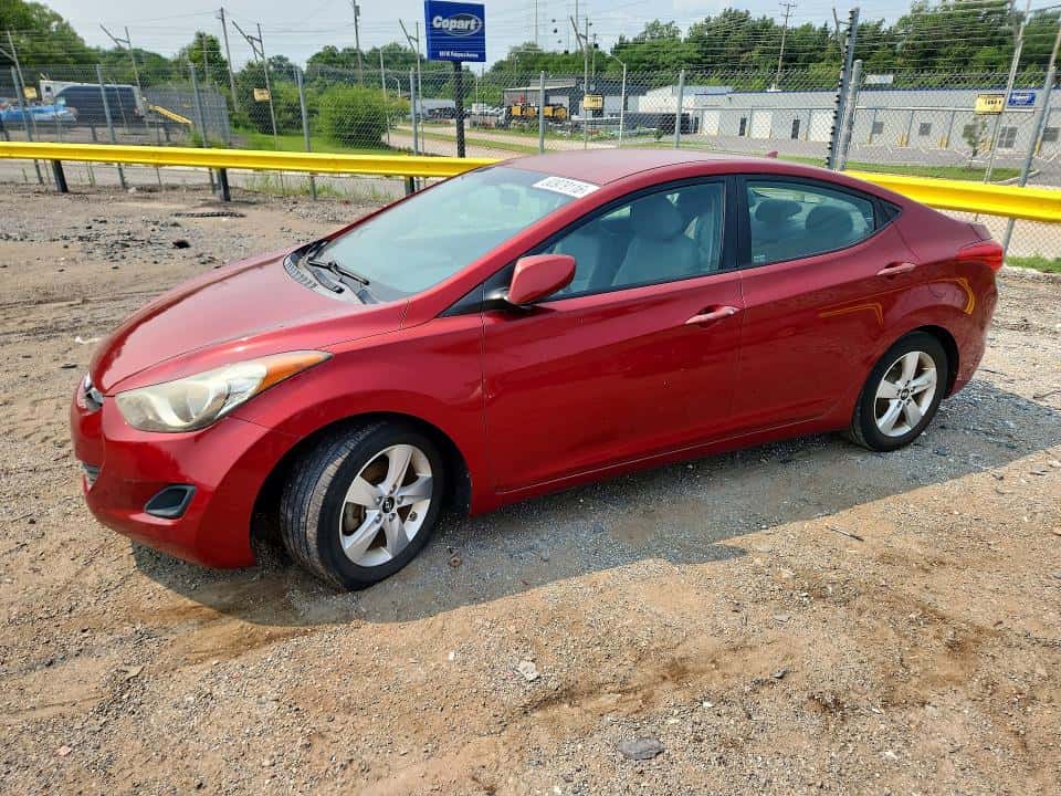 2013 HYUNDAI ELANTRA