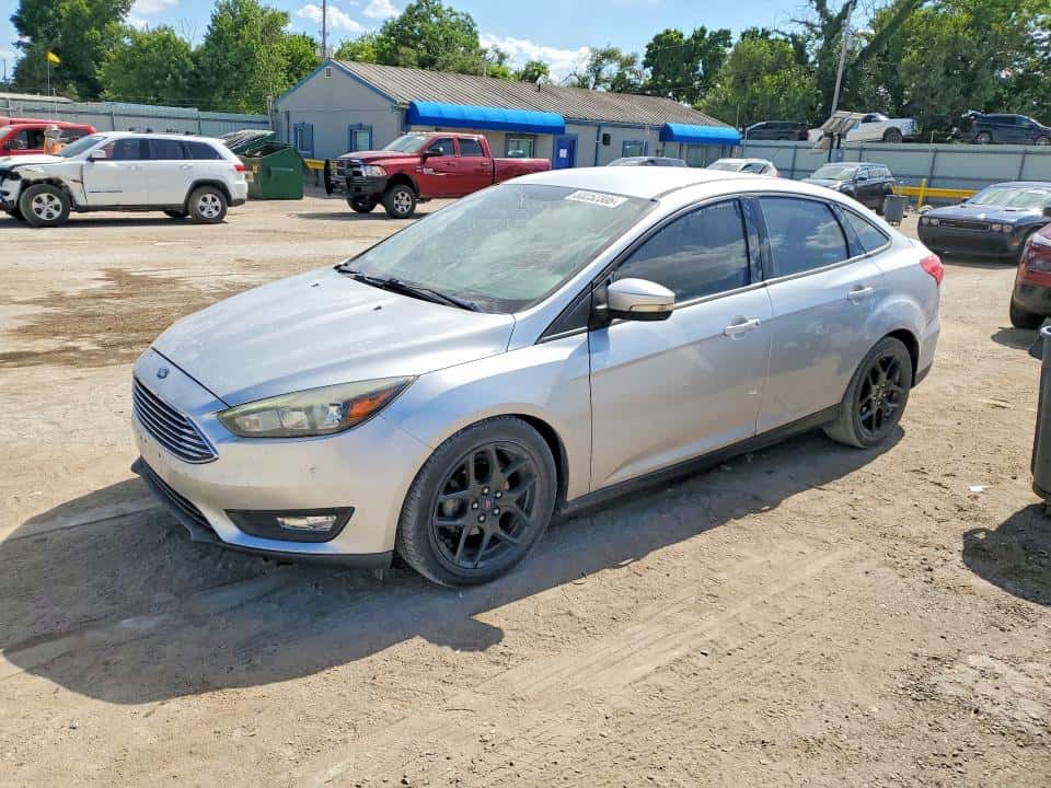 2016 FORD FOCUS