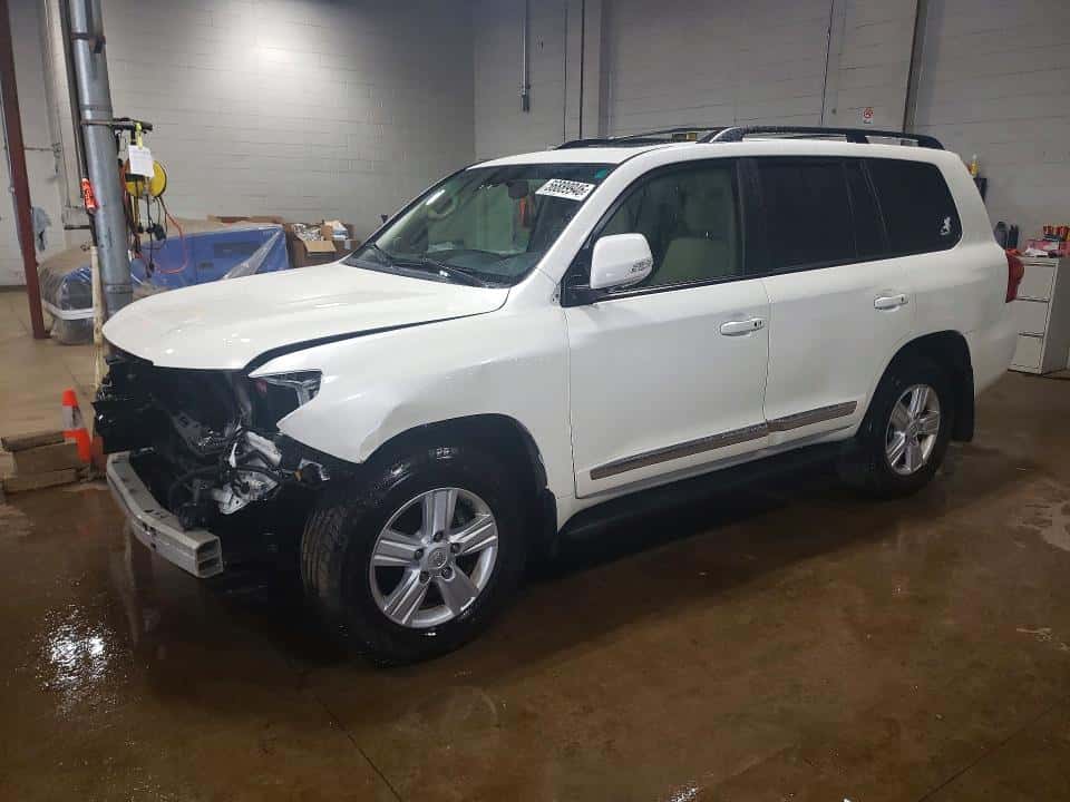 2013 TOYOTA LAND CRUISER