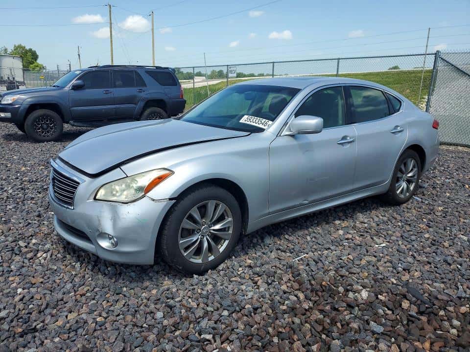 2013 INFINITI M