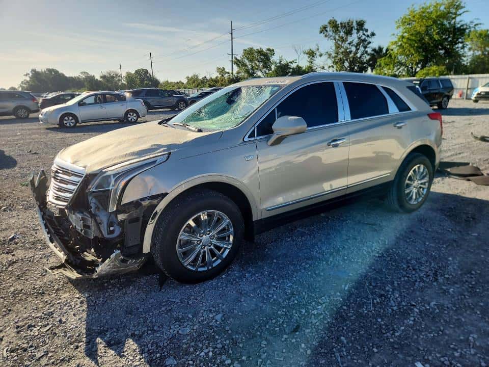2017 CADILLAC XT5