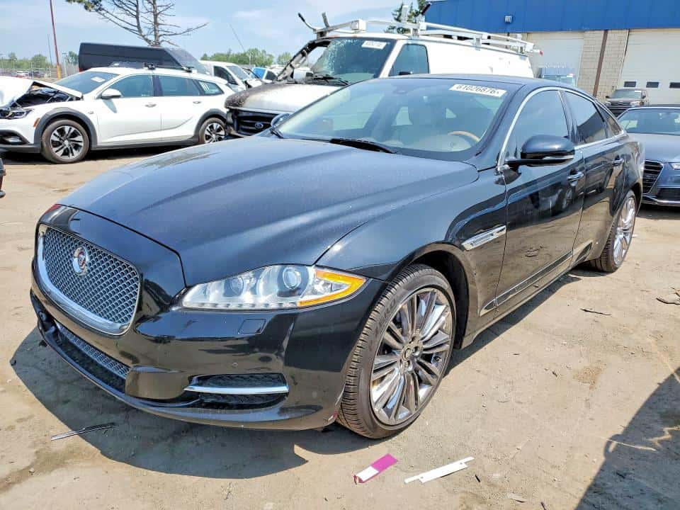 2015 JAGUAR XJ