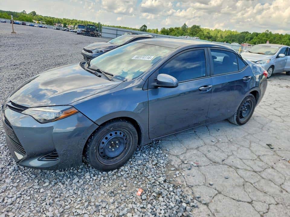 2017 TOYOTA COROLLA