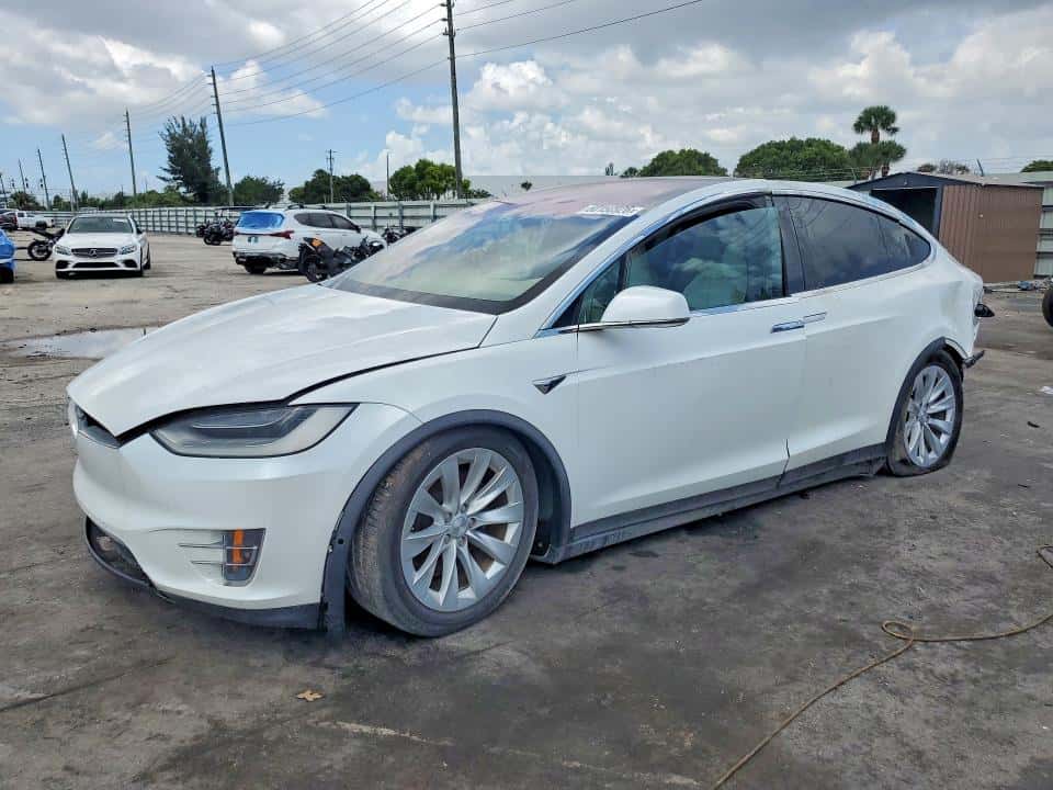 2021 TESLA MODEL X