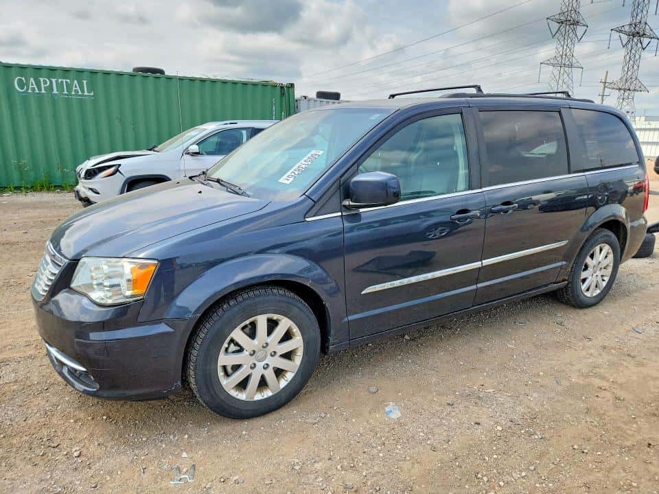 2014 CHRYSLER VOYAGER