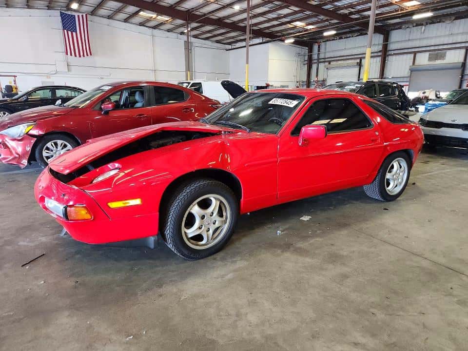 1988 PORSCHE 928