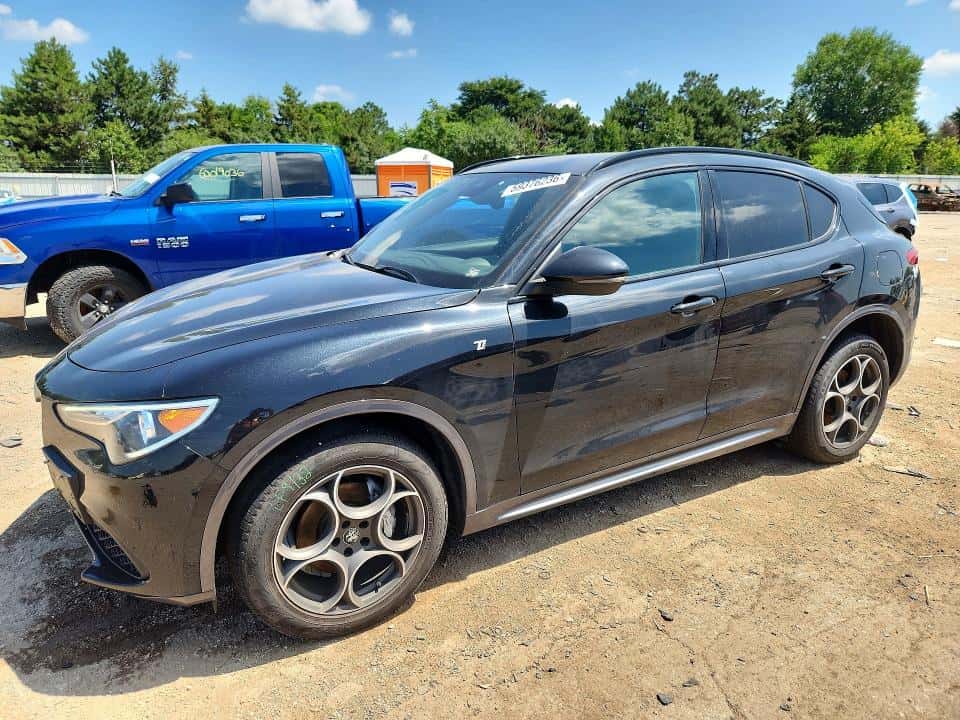 2023 ALFA ROMEO STELVIO