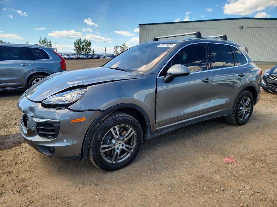 2016 PORSCHE CAYENNE