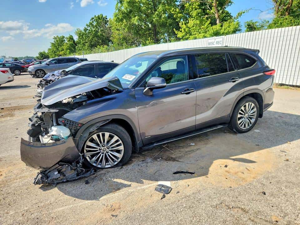 2022 TOYOTA HIGHLANDER HYBRID
