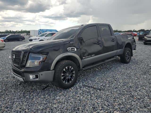2017 NISSAN TITAN XD
