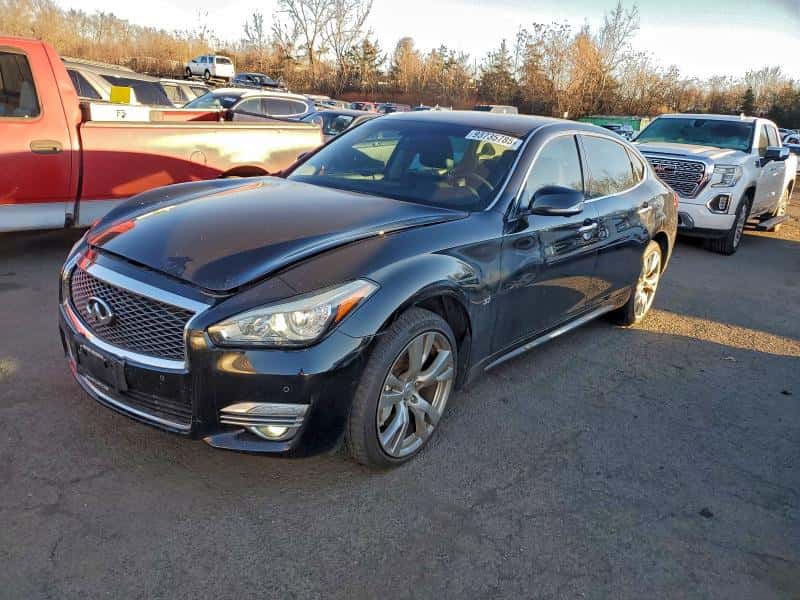 2015 INFINITI Q70