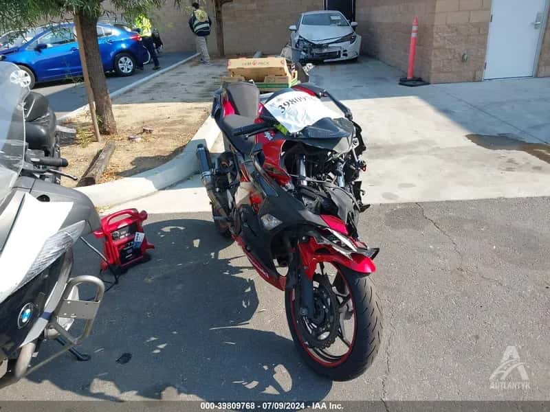 2019 INNE EX400